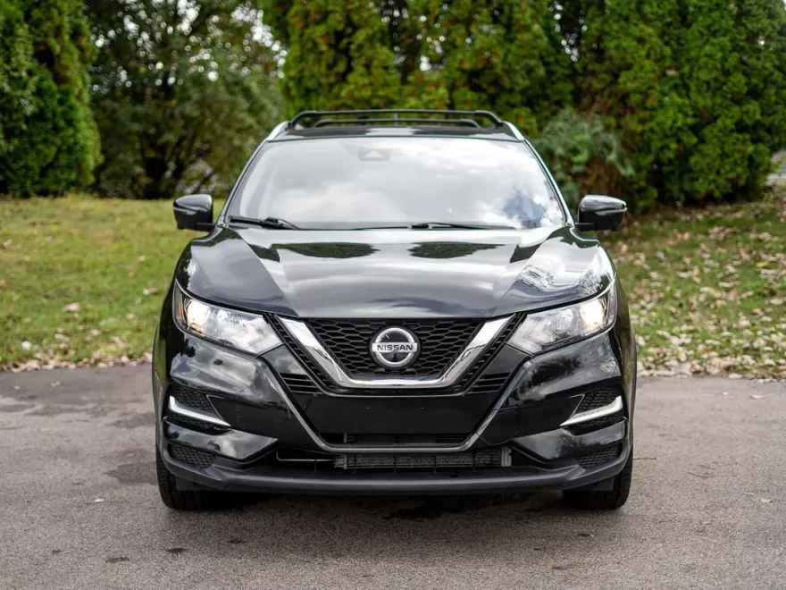 2021 Nissan Rogue Sport SL photo 1