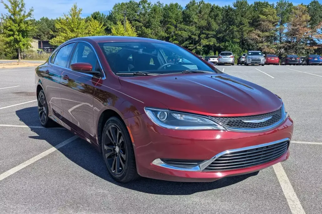 2016 Chrysler 200 Limited photo 1