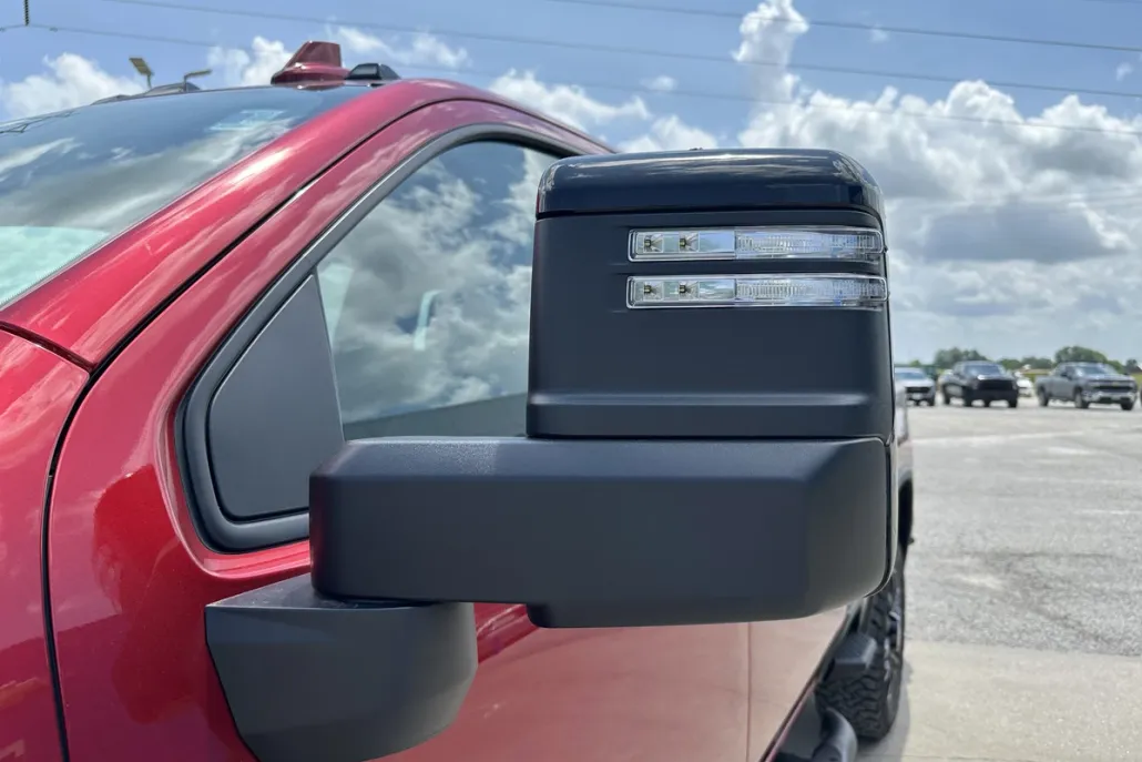 2025 Chevrolet Silverado 2500HD LTZ photo 1