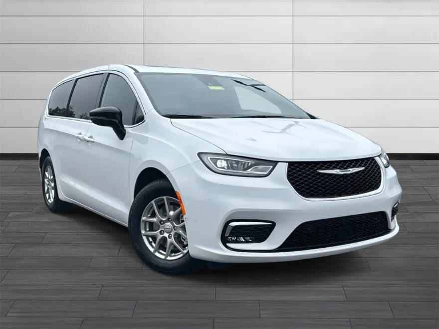 2025 Chrysler Pacifica photo 1
