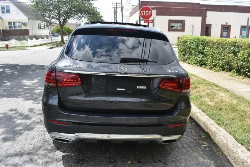 2020 Mercedes Benz GLC 300 photo 1