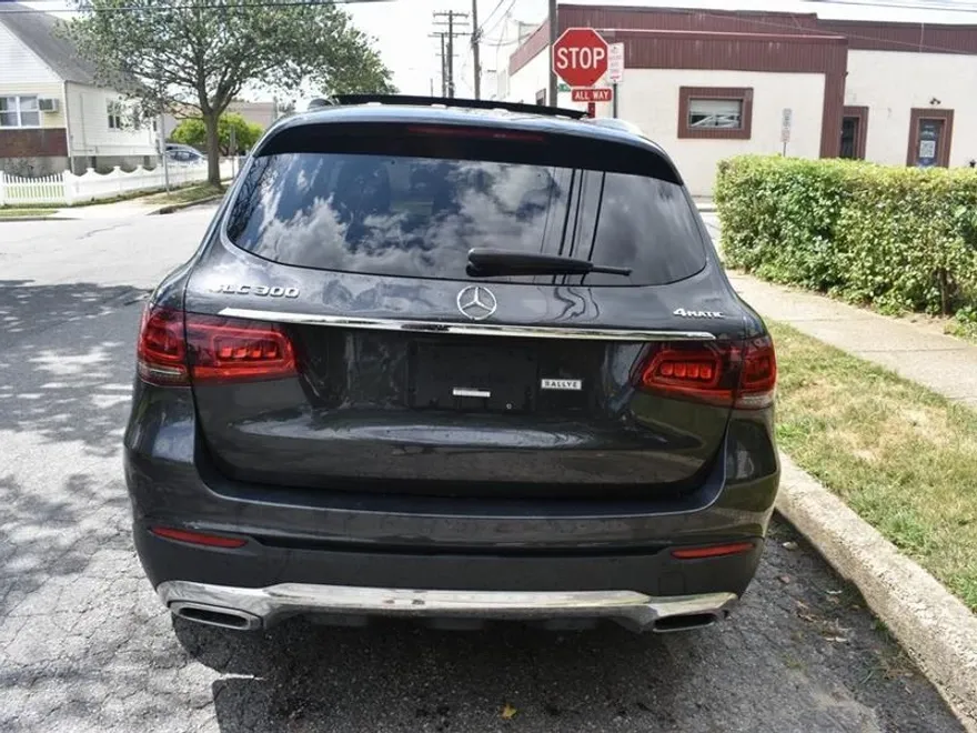 2020 Mercedes Benz GLC 300 photo 1