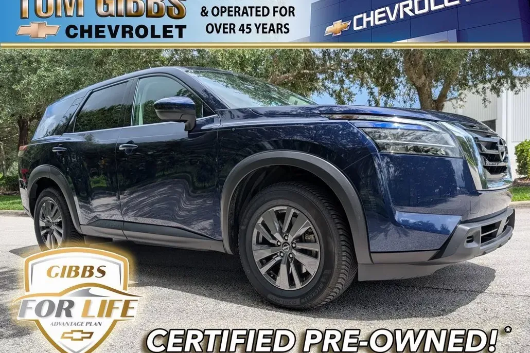 2022 Nissan Pathfinder S photo 1