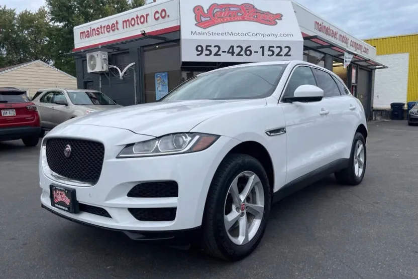 2020 Jaguar F-PACE Premium photo 1