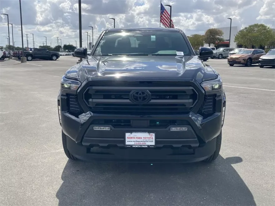 2025 Toyota Tacoma SR5 photo 1