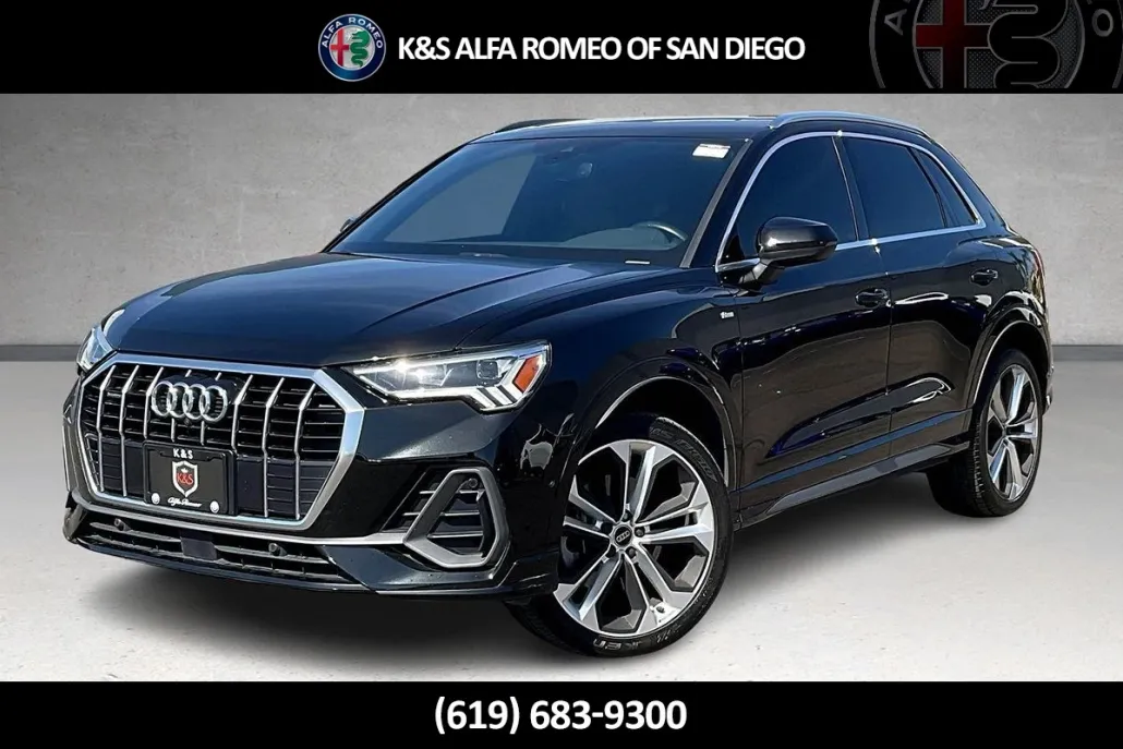 2020 Audi Q3 S line Prestige 45 TFSI photo 1