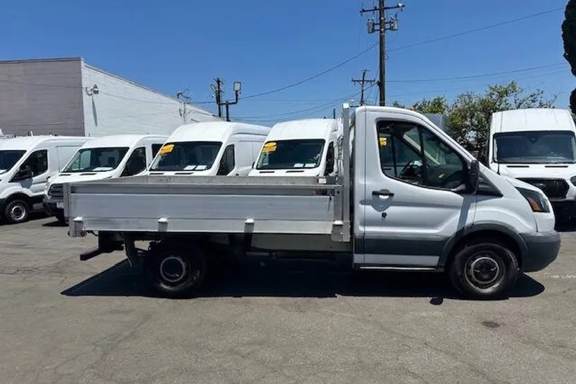 2018 Ford Transit Cab photo 1