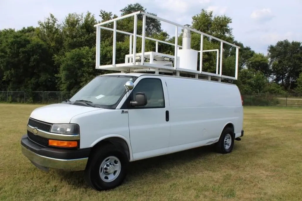 2014 Chevrolet Express 3500 photo 1