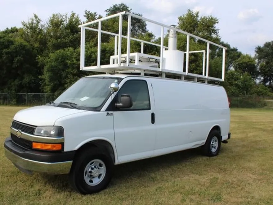 2014 Chevrolet Express 3500 photo 1