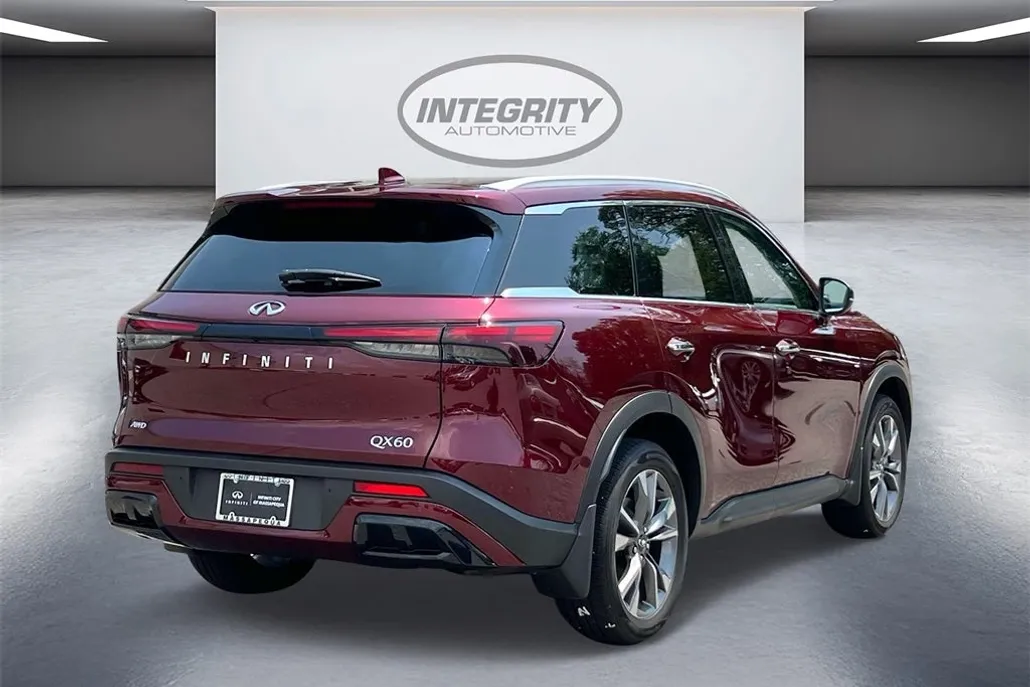 2024 Infiniti QX60 Luxe AWD photo 1