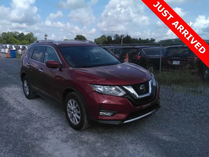2019 Nissan Rogue SV photo 1