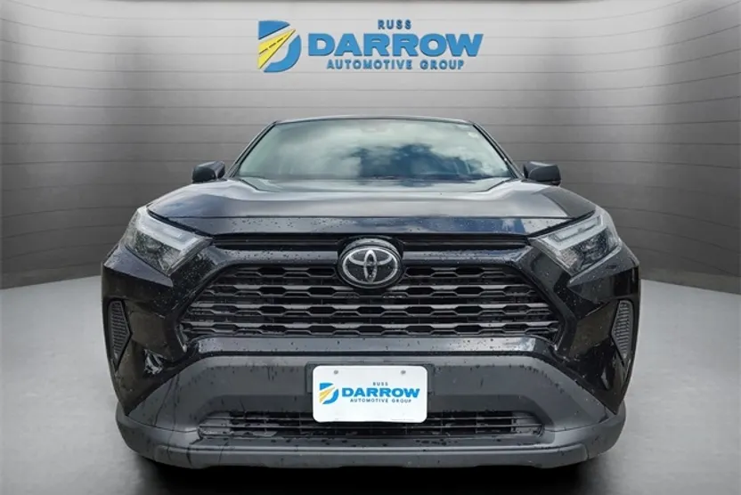 2024 Toyota RAV4 LE photo 1