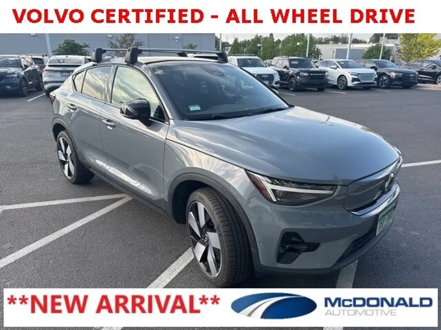 2023 Volvo C40 Recharge Ultimate photo 1