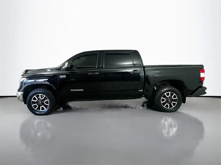2021 Toyota Tundra SR5 CrewMax photo 1