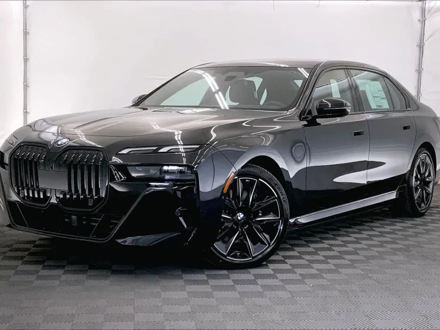 2023 Bmw i7 xDrive60 photo 1