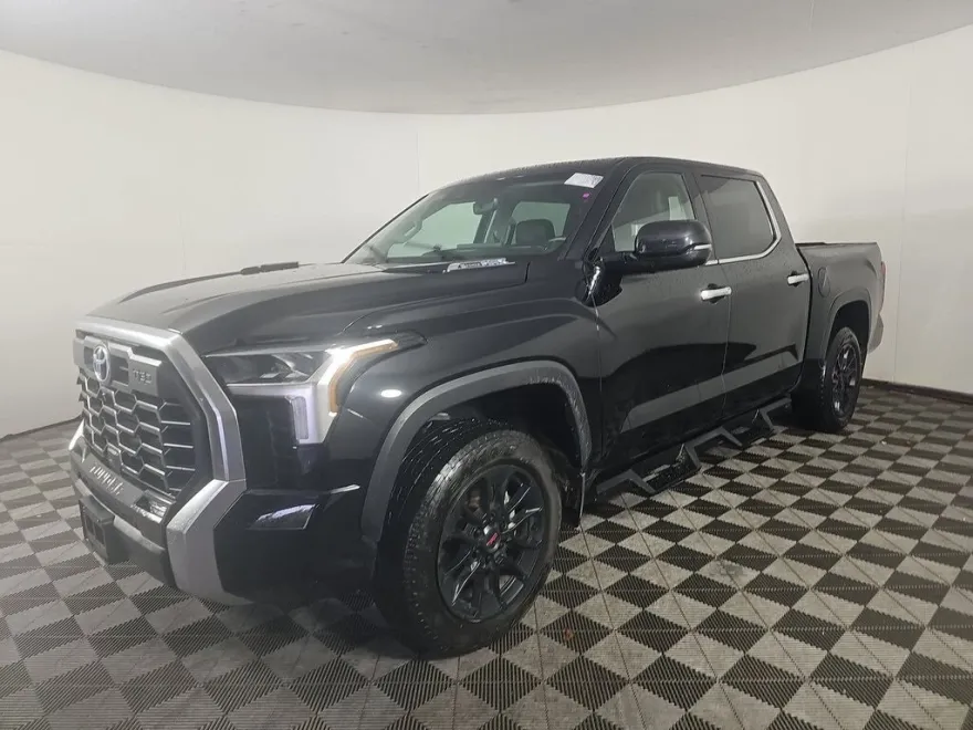 2023 Toyota Tundra Limited photo 1