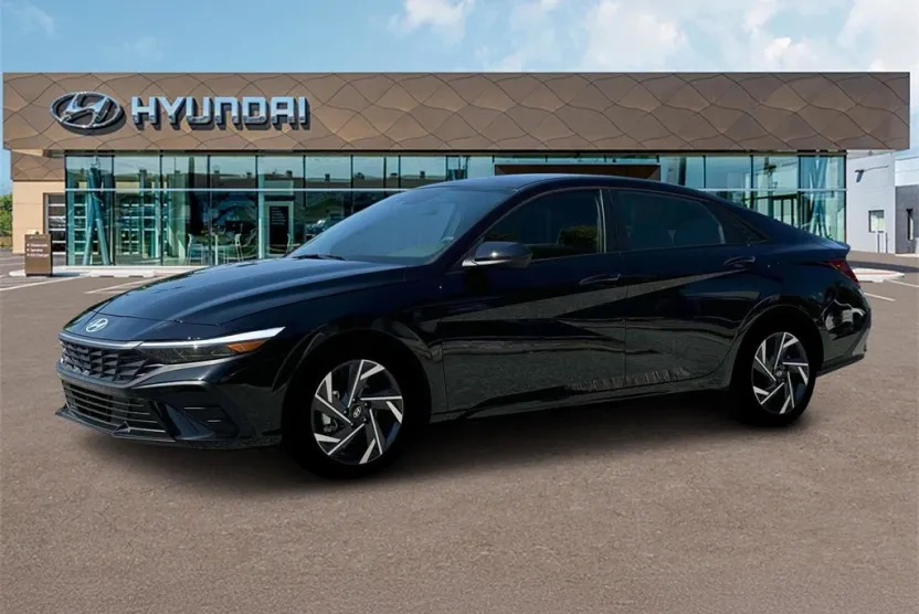 2025 Hyundai Elantra SEL Sport photo 1