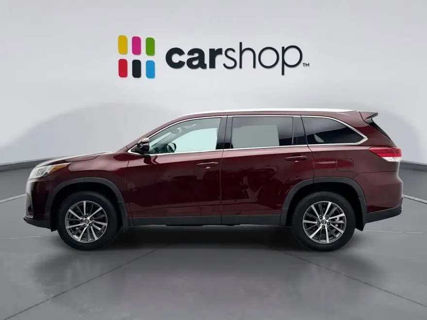 2019 Toyota Highlander XLE photo 1