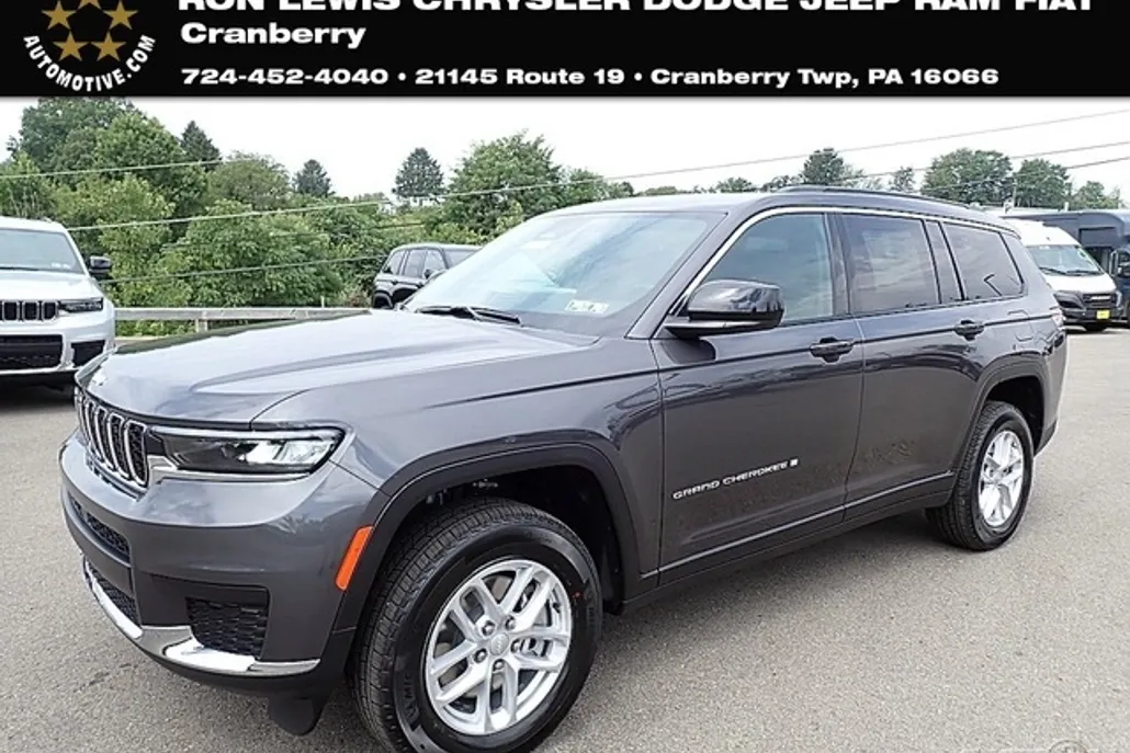 2025 Jeep Grand Cherokee Laredo X photo 1