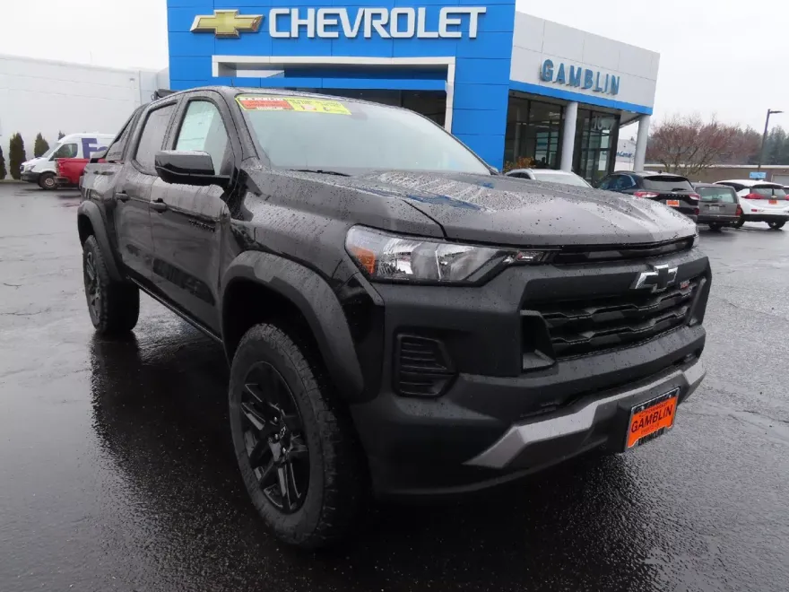 2025 Chevrolet Colorado Trail Boss photo 1