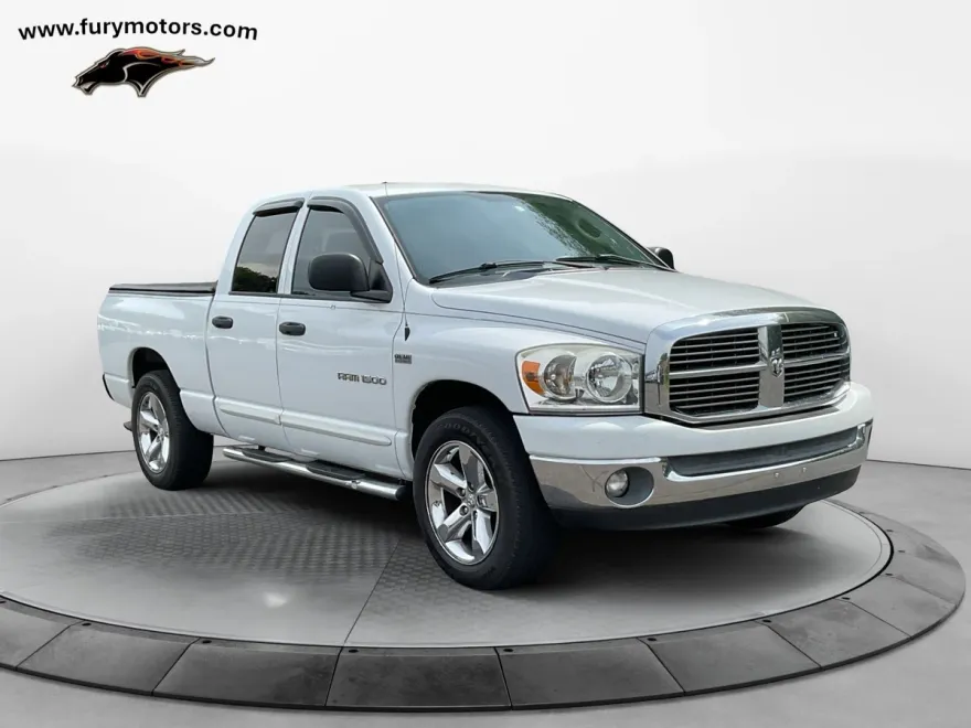 2007 Dodge Ram SLT photo 1