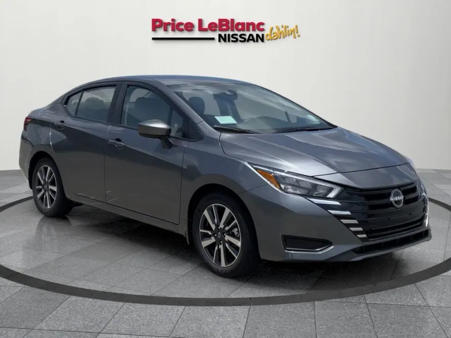 2025 Nissan Versa SV photo 1