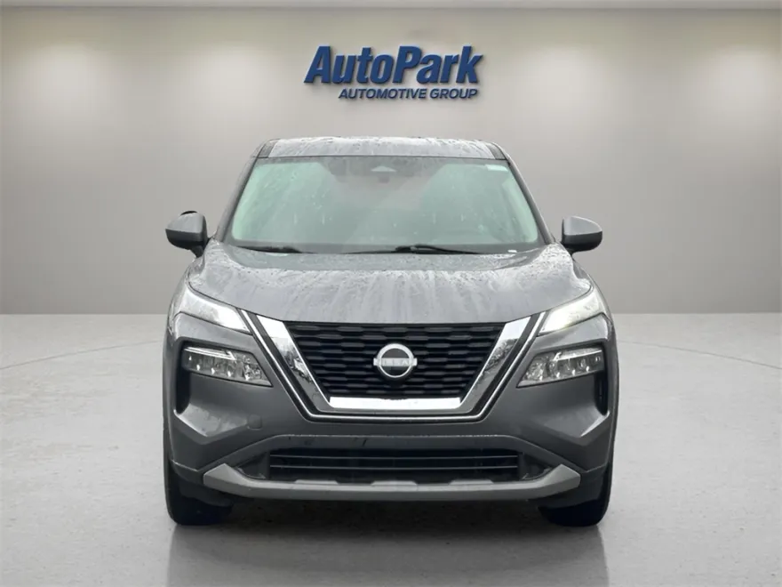 2023 Nissan Rogue SV photo 1