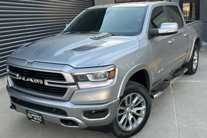 2020 Ram 1500 Laramie photo 1