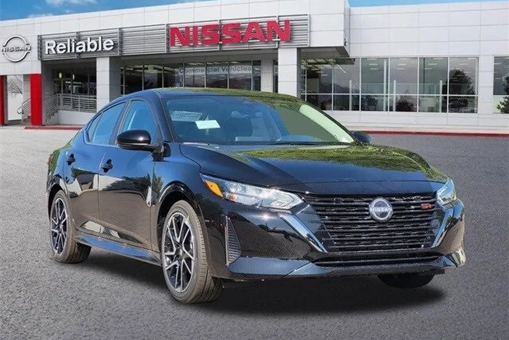 2025 Nissan Sentra SR photo 1