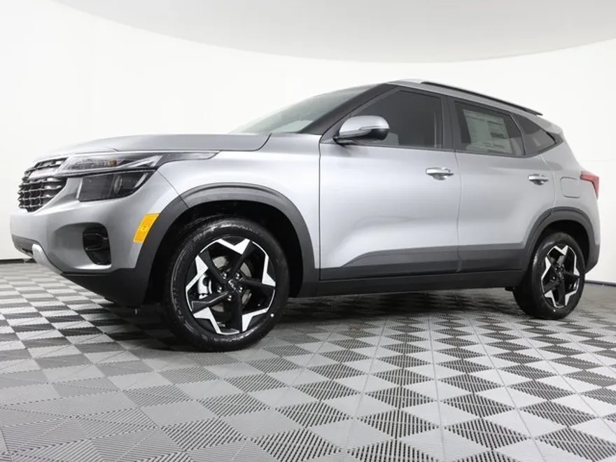 2025 Kia Seltos S X-Line photo 1