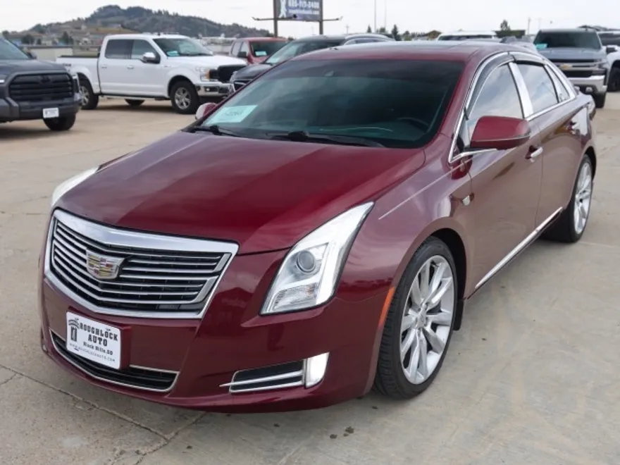 2017 Cadillac XTS Platinum V-Sport photo 1