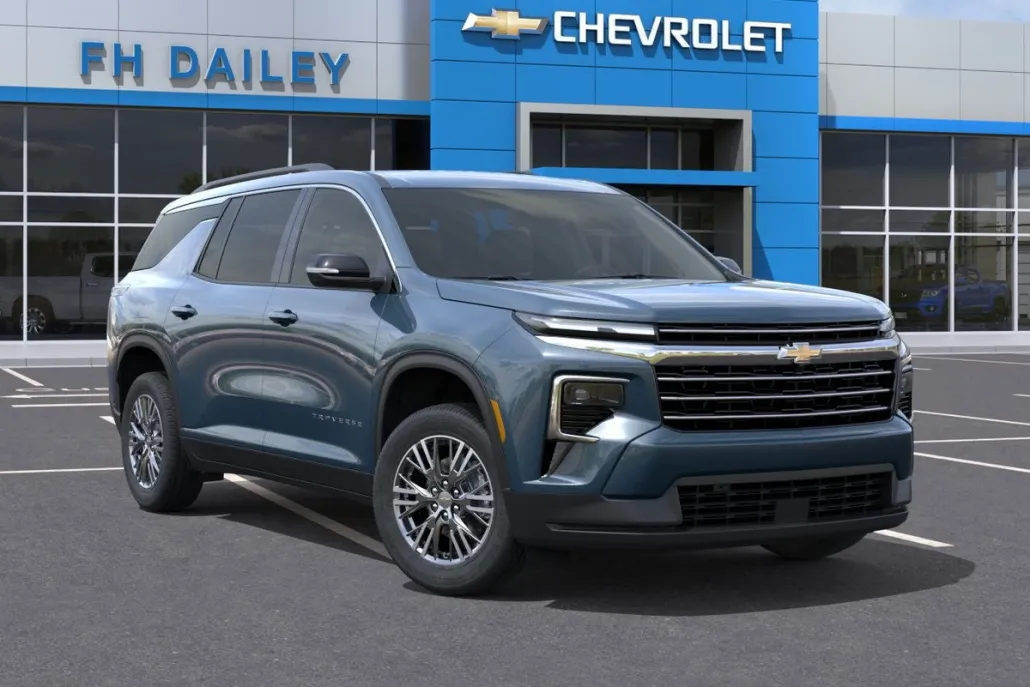 2025 Chevrolet Traverse photo 1