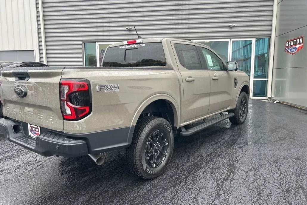 2025 Ford Ranger Lariat photo 1