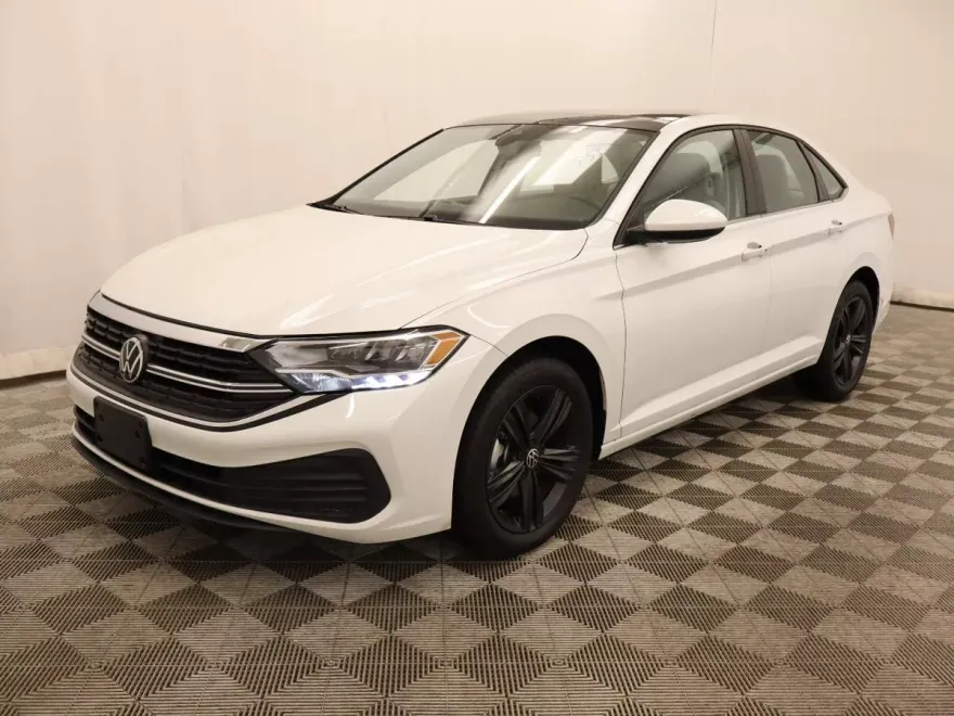 2023 Volkswagen Jetta SE photo 1