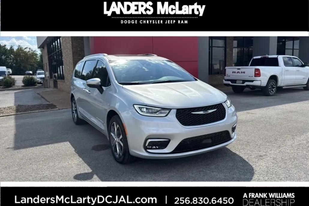 2026 Chrysler Pacifica Pinnacle photo 1
