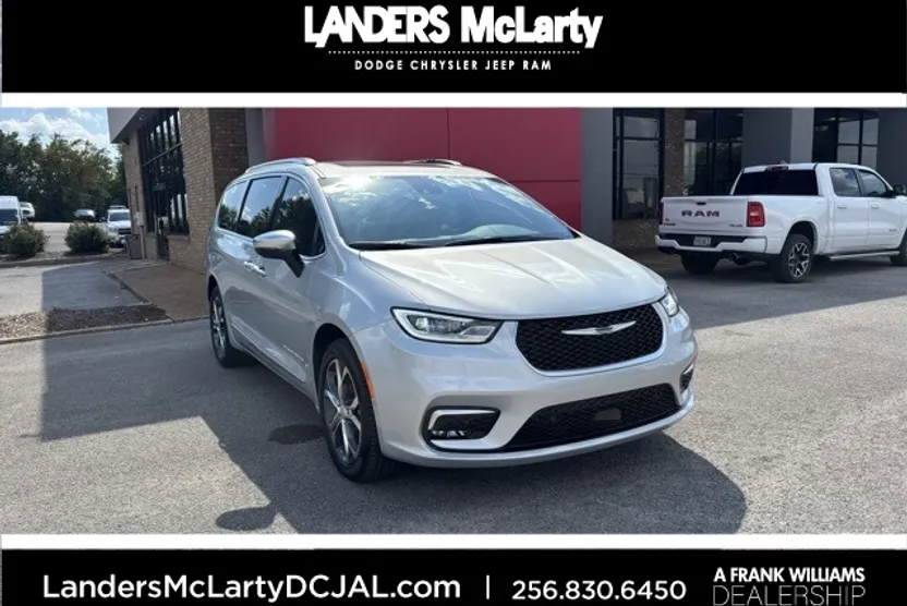 2026 Chrysler Pacifica Pinnacle photo 1