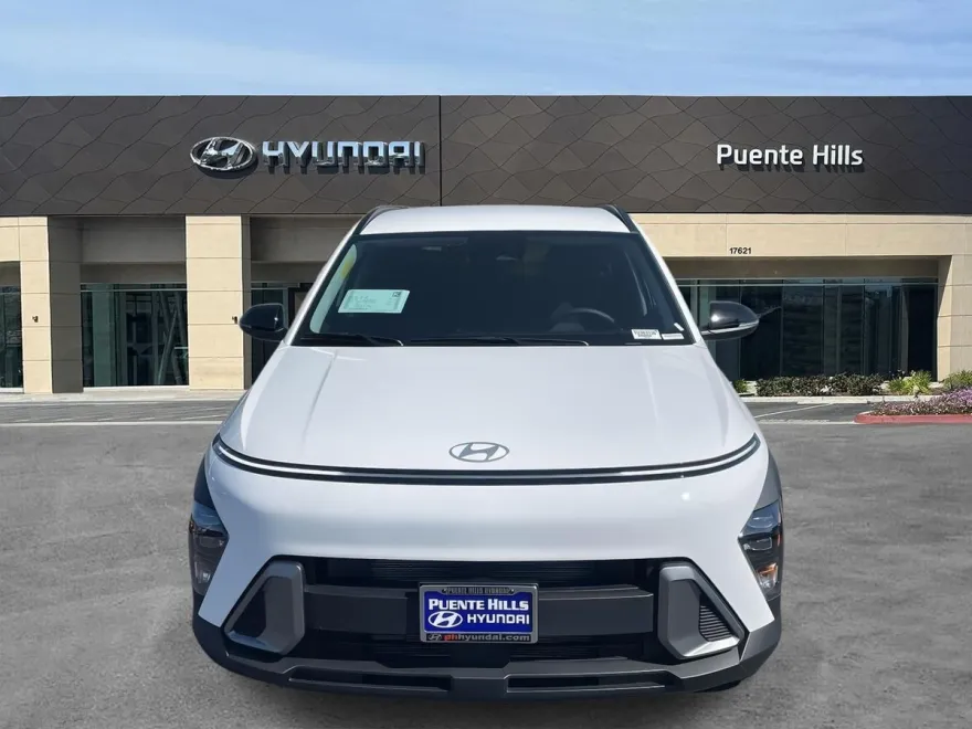 2026 Hyundai Kona SEL photo 1