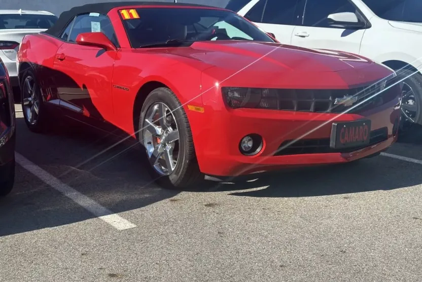 2011 Chevrolet Camaro 2LT photo 1