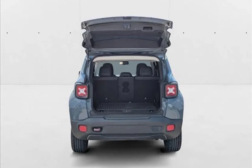 2017 Jeep Renegade Trailhawk photo 1