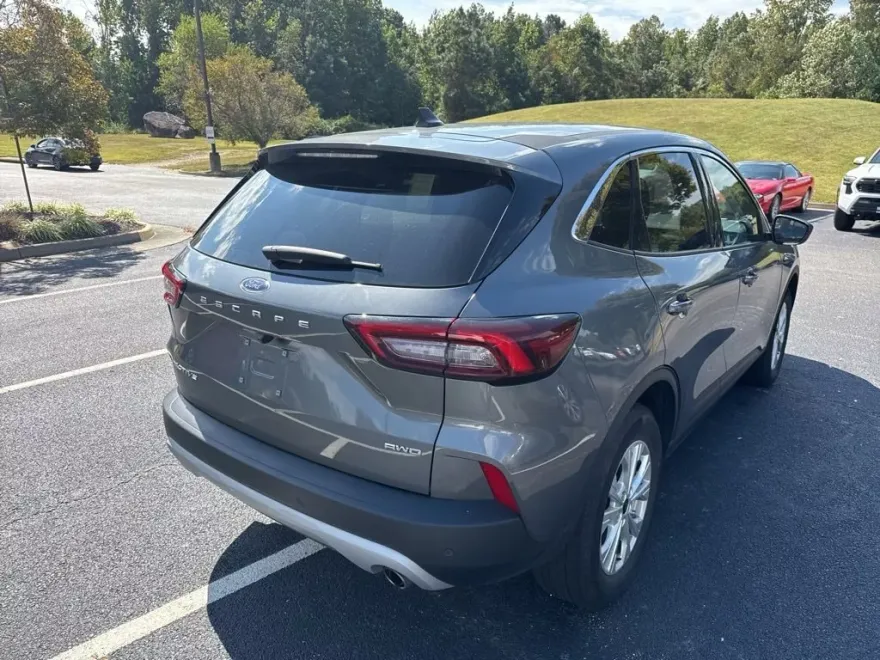 2024 Ford Escape Active photo 1