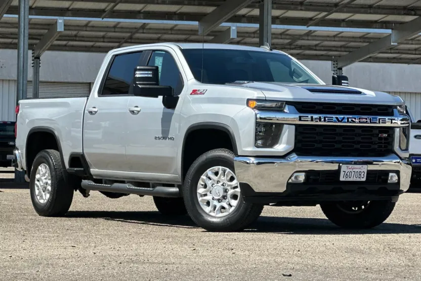 2020 Chevrolet Silverado 2500HD LT photo 1