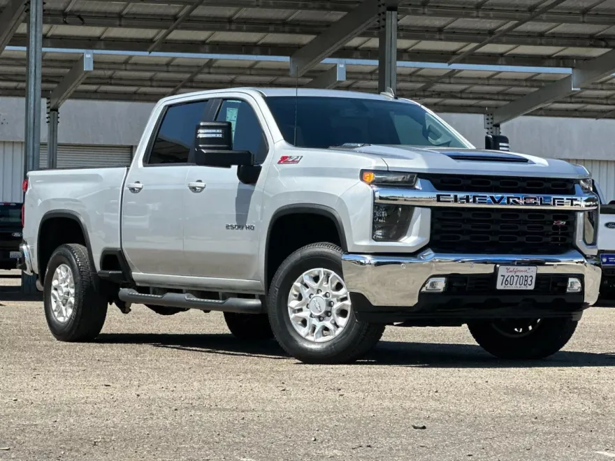 2020 Chevrolet Silverado 2500HD LT photo 1