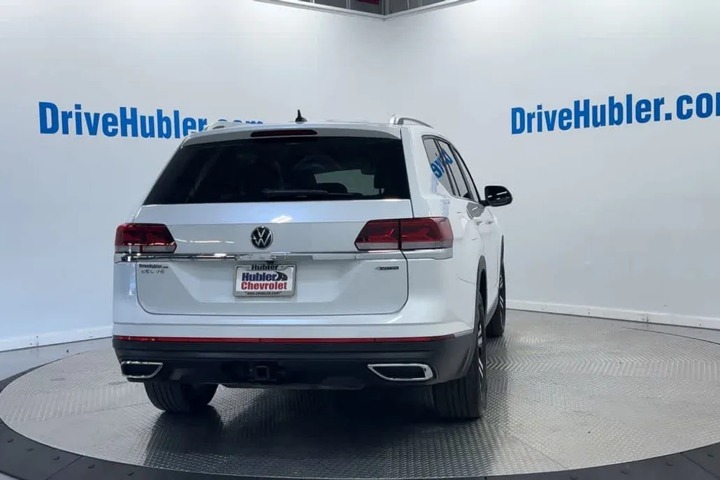2023 Volkswagen Atlas V6 SEL photo 1