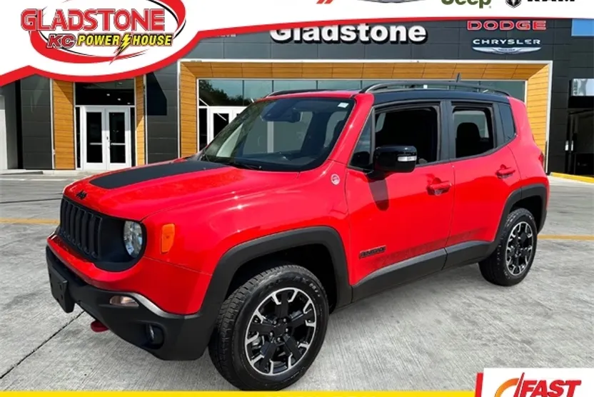 2023 Jeep Renegade Trailhawk photo 1