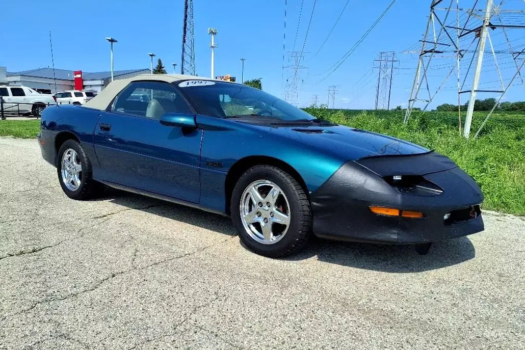 1997 Chevrolet Camaro Z28 photo 1