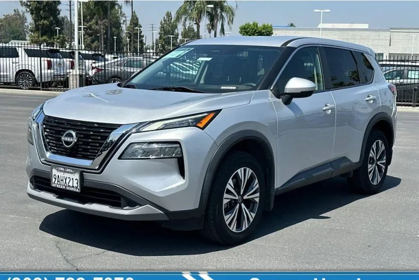 2022 Nissan Rogue SV photo 1