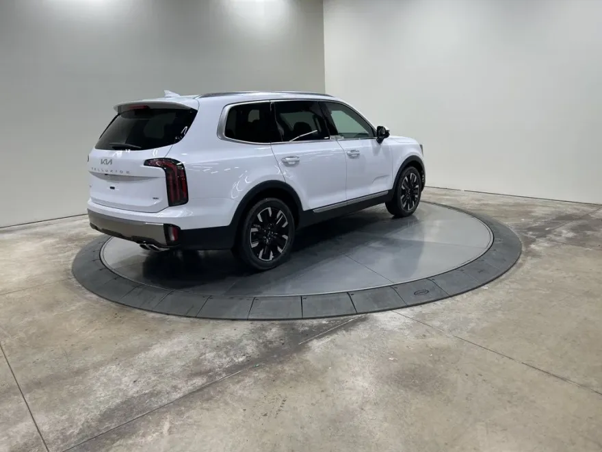 2025 Kia Telluride SX photo 1