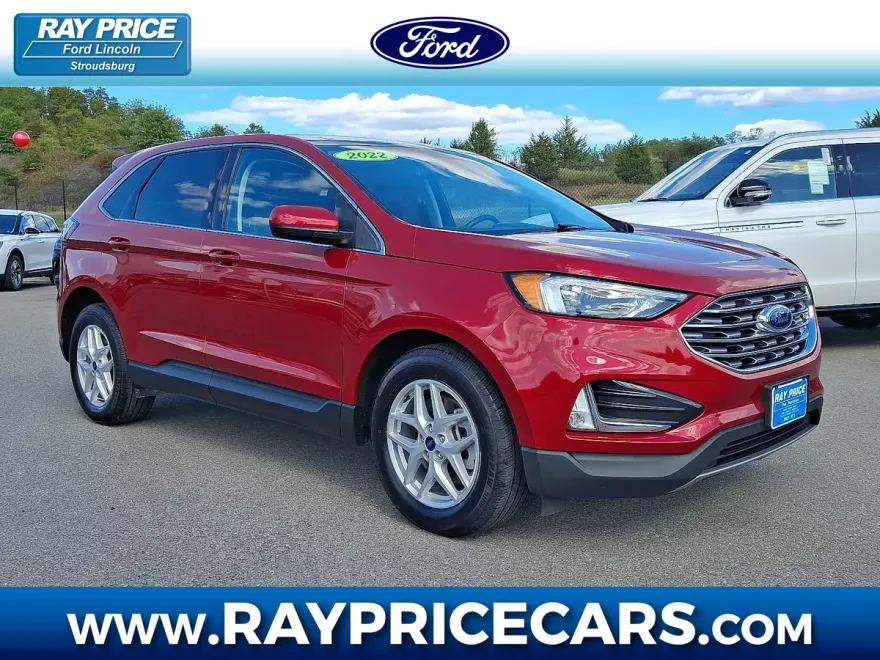 2022 Ford Edge SEL photo 1