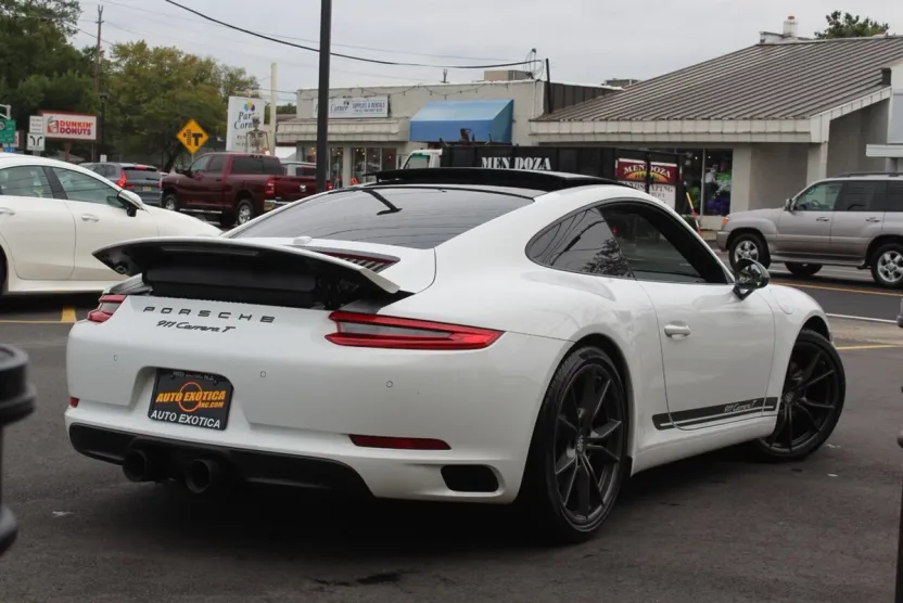 2019 Porsche 911 T Coupe photo 1