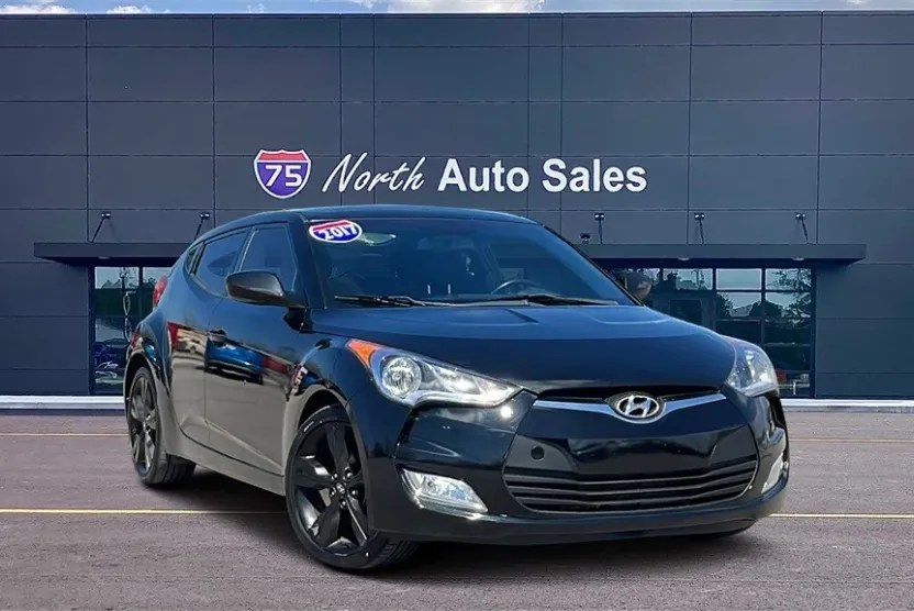 2017 Hyundai Veloster Value Edition photo 1